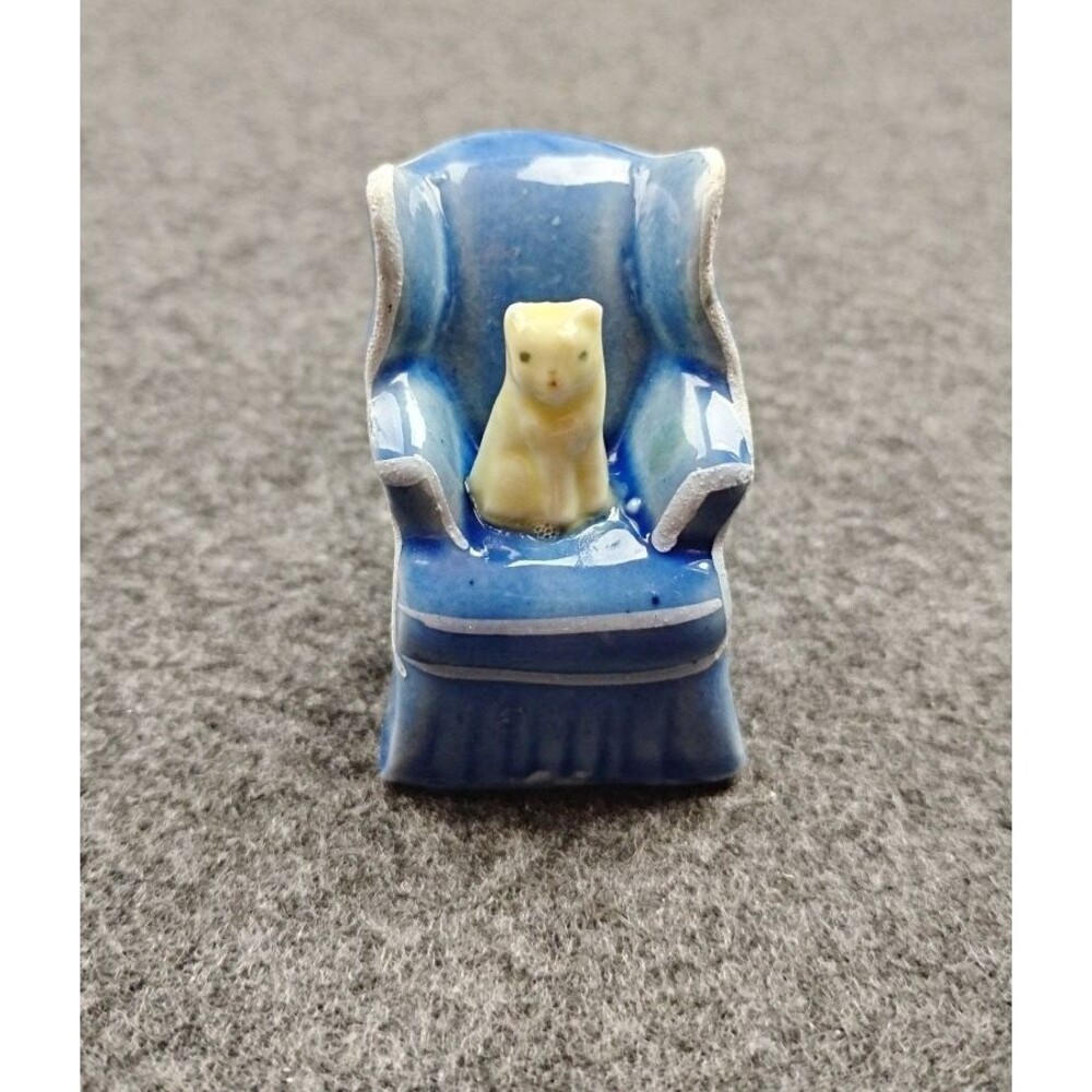 Blue Wing Chair w White Cat Kitten 2 Inch Miniature Figurine